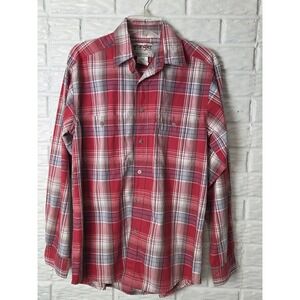 Wrangler Rugged Wear long sleeved shirt Button up Men's size Medium Red Plaid